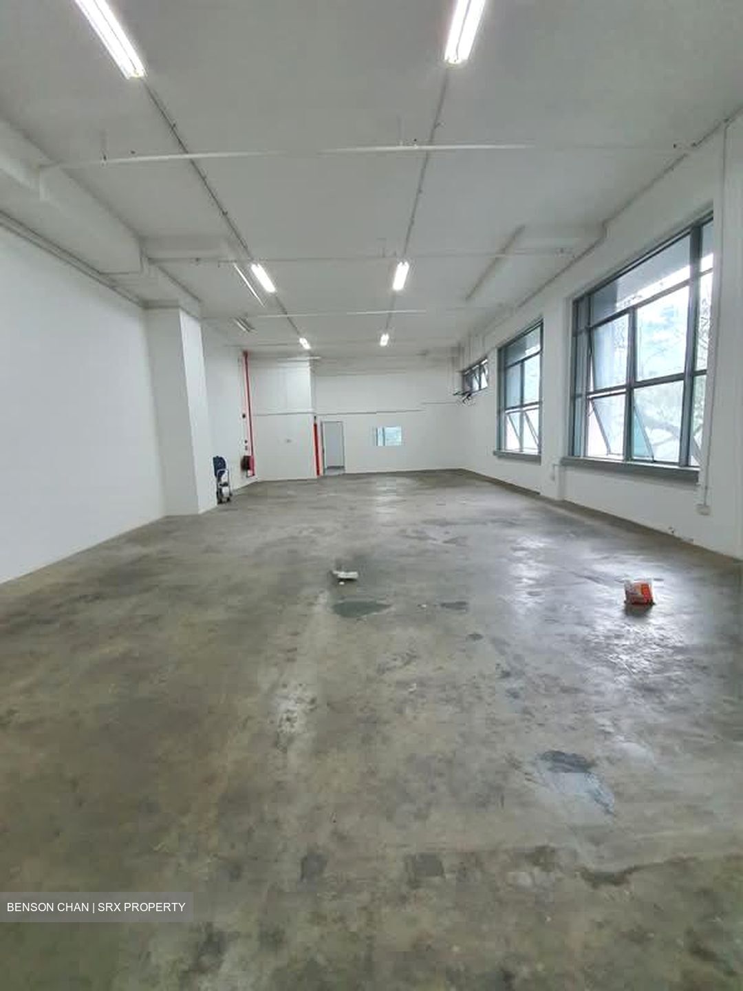 Syh Logistics Building (D13), Warehouse #589175051